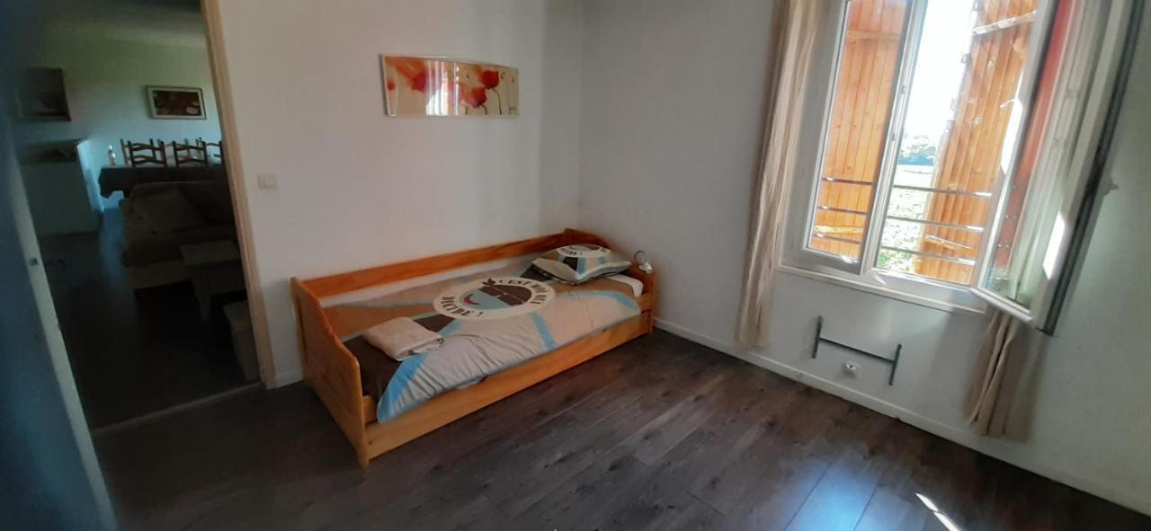 Le Gite Des Cinq Cepages Frejus Luaran gambar